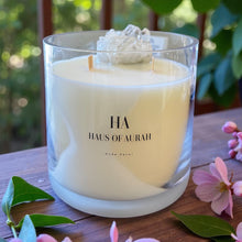 Load image into Gallery viewer, Haus Signature Caribbean Teakwood Crystal Candle – Natural Quartz Cluster