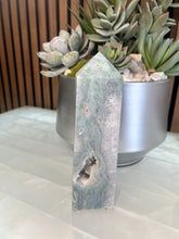 Load image into Gallery viewer, Agate Tower