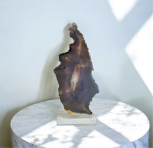 Load image into Gallery viewer, Gorgeous free-form Agate slice
