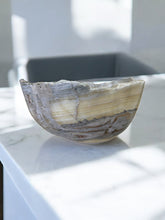 Load image into Gallery viewer, Hand-Carved Onyx Bowl — Taupe, Cream &amp; Goldie Layers
