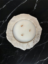 Load image into Gallery viewer, #3 Chiseled Onyx Candle – Natural Coconut &amp; Apricot Wax
