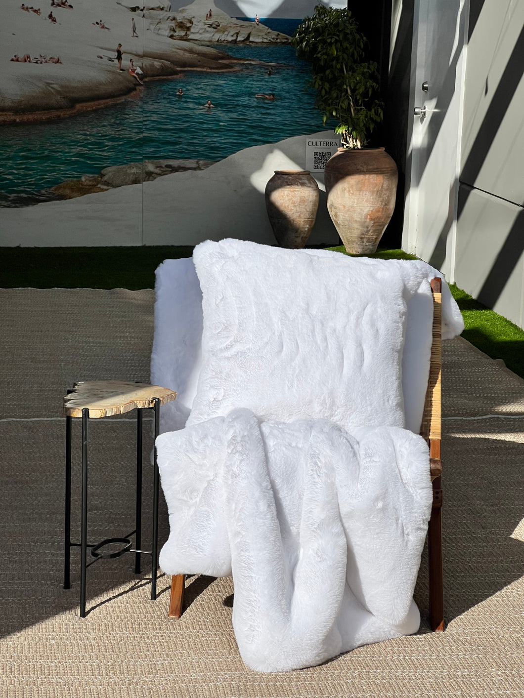 French Faux Fur Pillow – White | 22x22