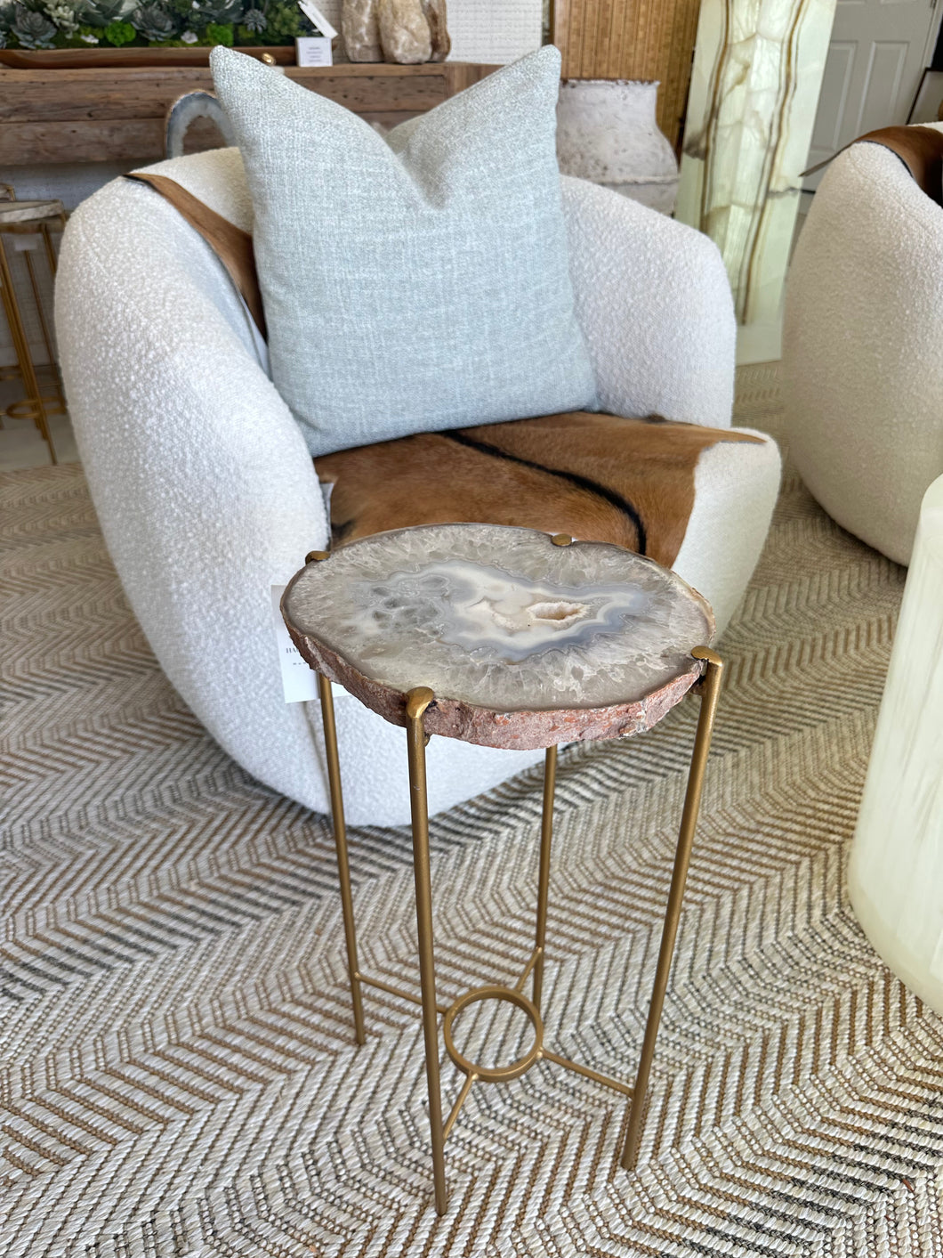Blue-Gray Agate Accent Table with Natural Crystal Center