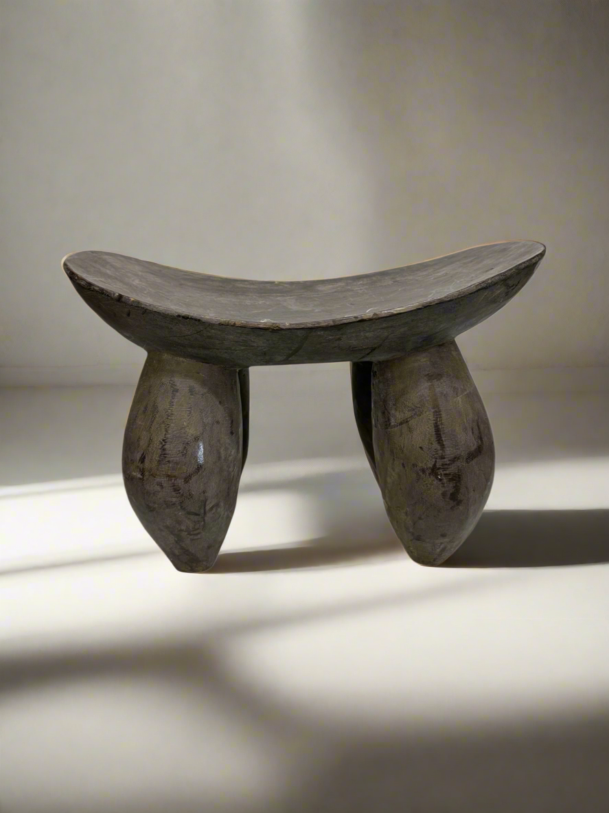 African Vintage Headrest Stool – Sculptural Form