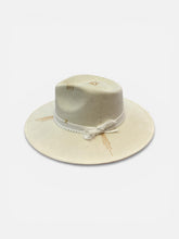 Load image into Gallery viewer, Handcrafted Ivory Sunburst Fedora
