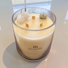 Load image into Gallery viewer, Haus Signature Caribbean Teakwood Crystal Candle – Quartz &amp; Celestine
