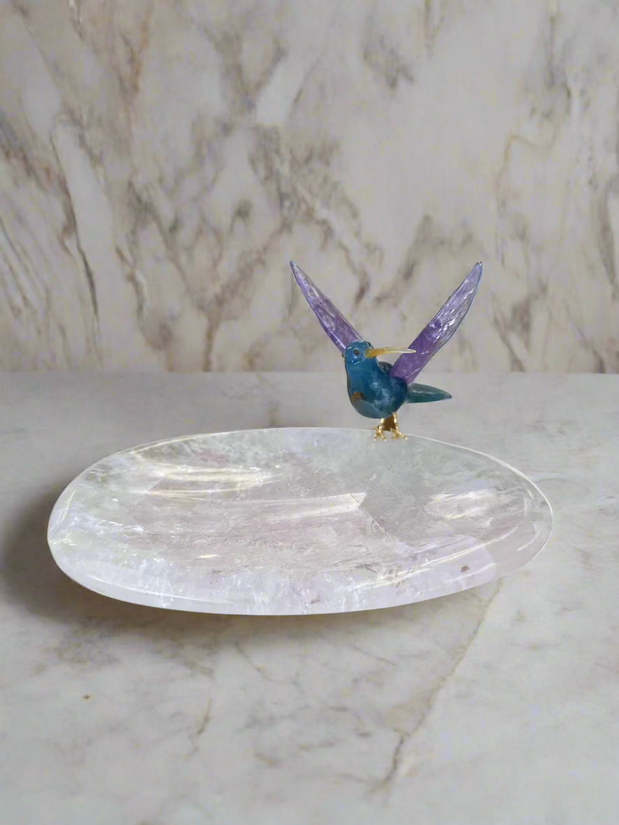 Hummingbird on Quartz jewelry plate