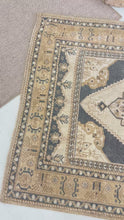 Load and play video in Gallery viewer, Vintage Turkish Medallion Rug – Earth Tones &amp; Charcoal
